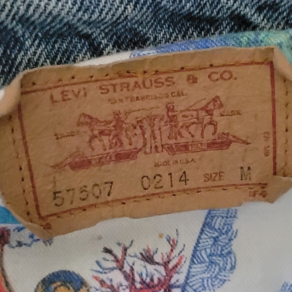 Vintage Unisex Levi's Blue Denim Trucker Jacket Cowboy Print Longing Rare Item - Picture 7 of 9